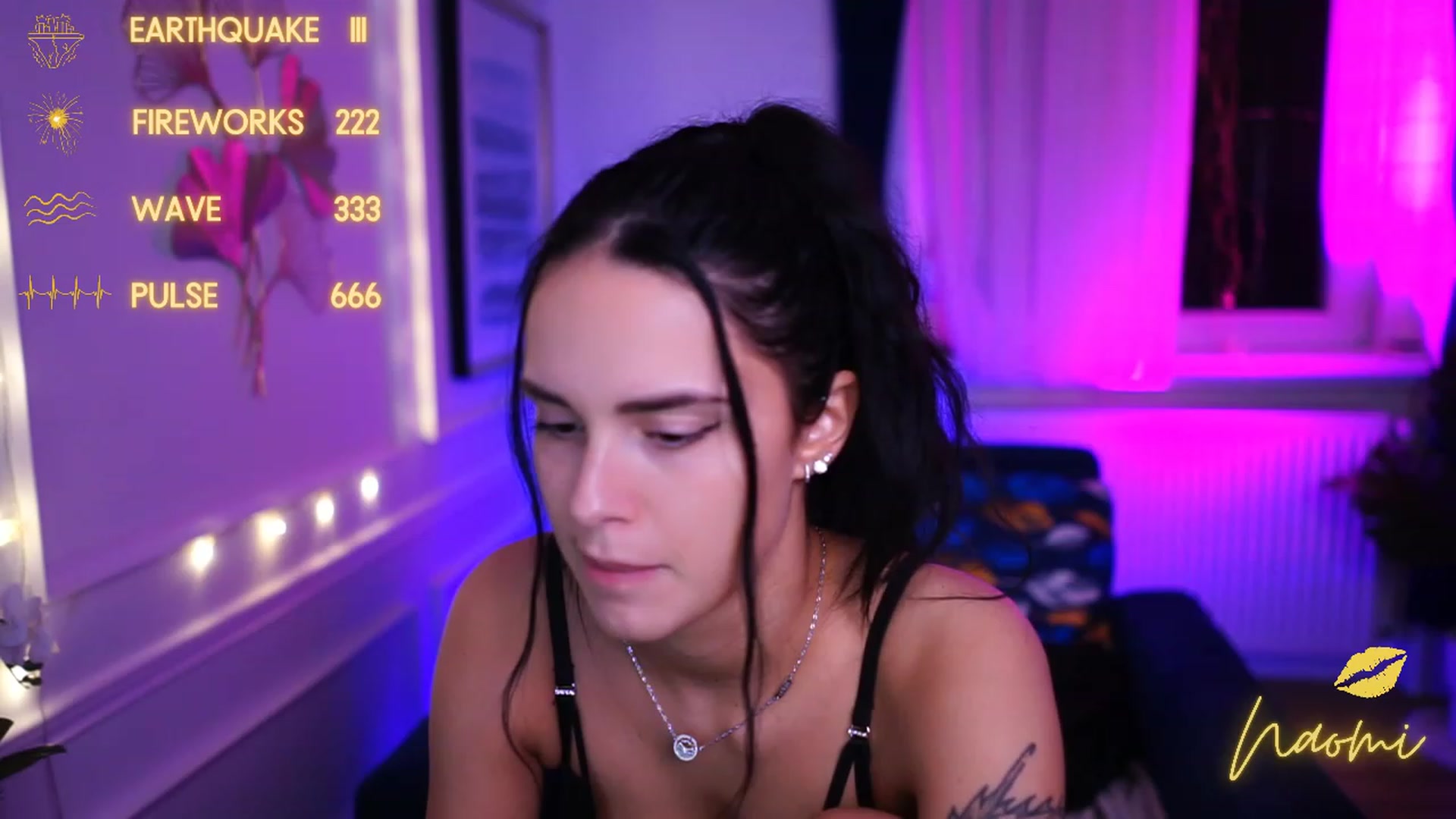Gallery image thumbnail from cinnabellee's myfreecams stream on, 01/10/2023, 24:36 image 14 of 20