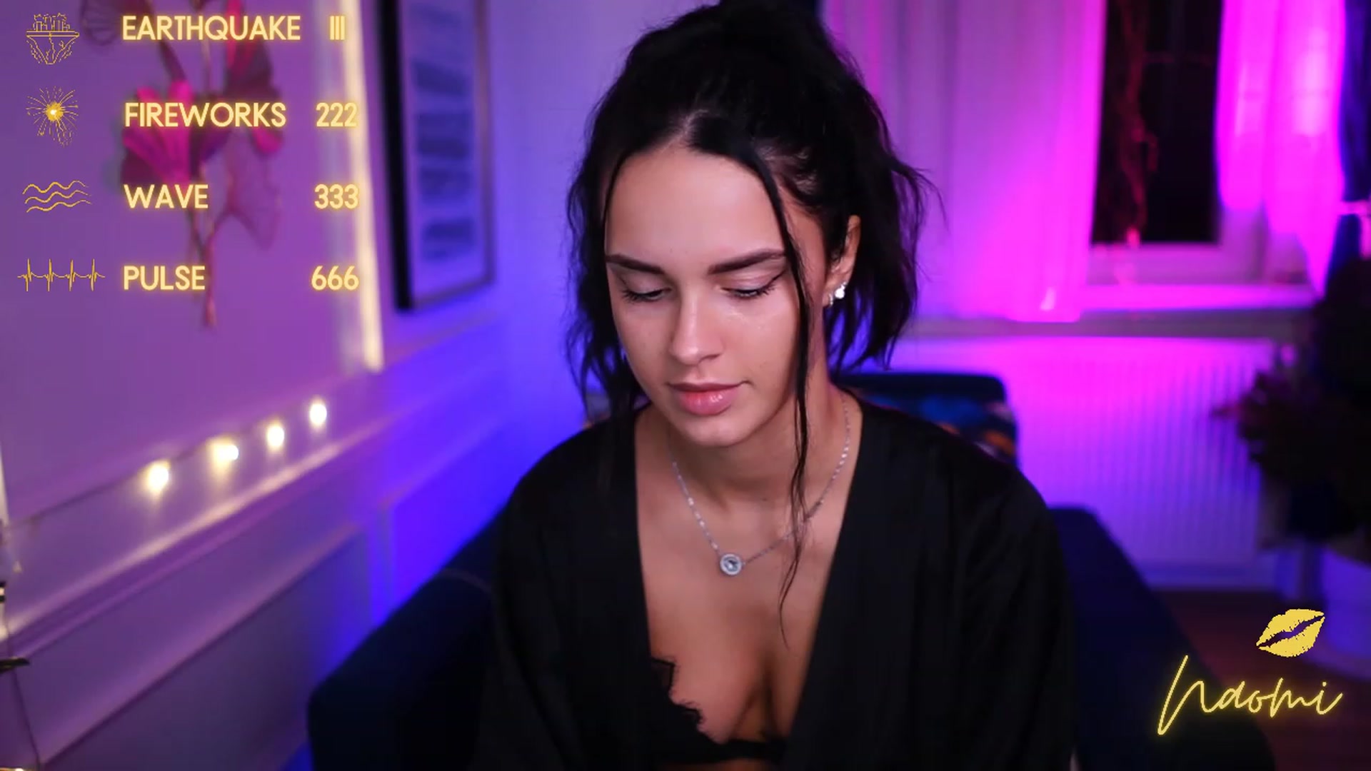 Gallery image thumbnail from cinnabellee's myfreecams stream on, 01/10/2023, 24:36 image 6 of 20