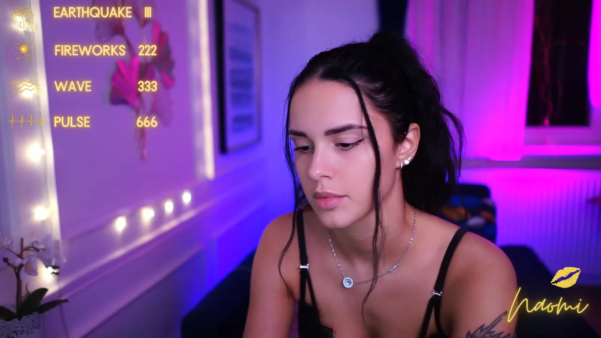 Gallery image thumbnail from cinnabellee's myfreecams stream on, 01/10/2023, 24:36 image 15 of 20