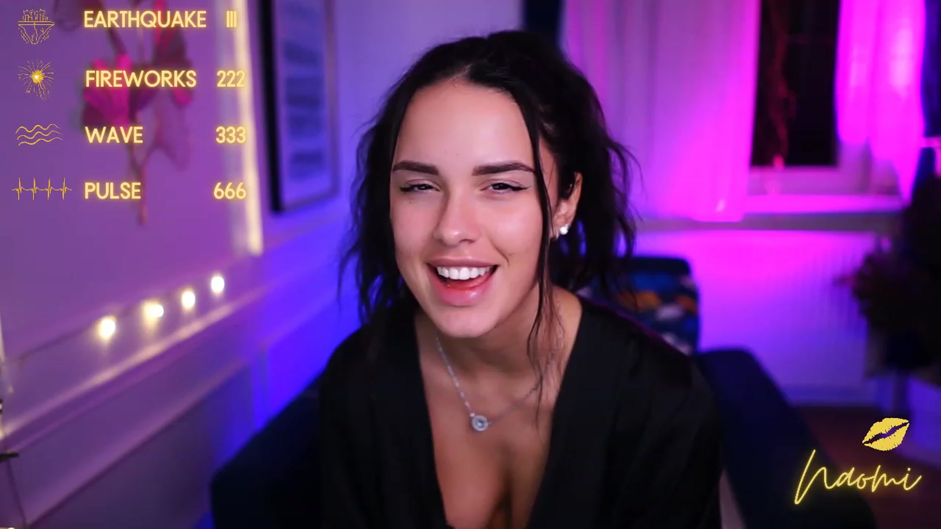 Gallery image thumbnail from cinnabellee's myfreecams stream on, 01/10/2023, 24:36 image 8 of 20