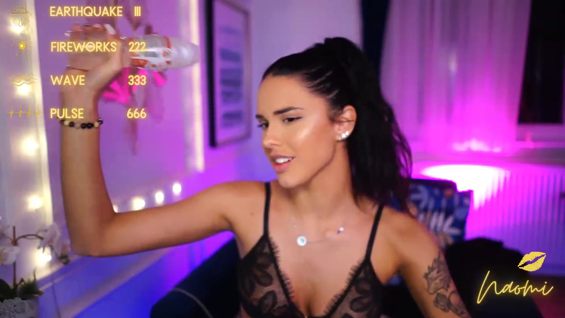 Gallery image thumbnail from cinnabellee's myfreecams stream on, 01/12/2023, 21:56 image 10 of 20