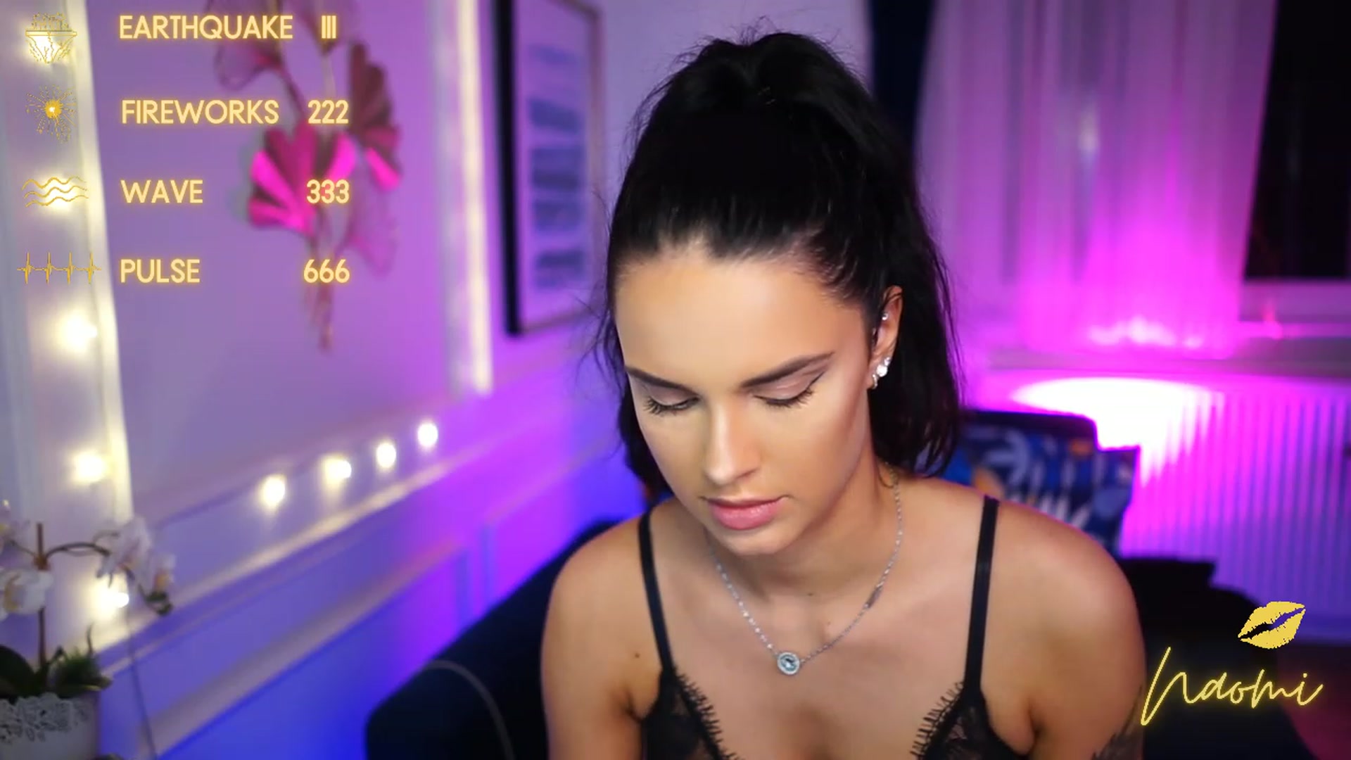 Gallery image thumbnail from cinnabellee's myfreecams stream on, 01/12/2023, 21:56 image 16 of 20