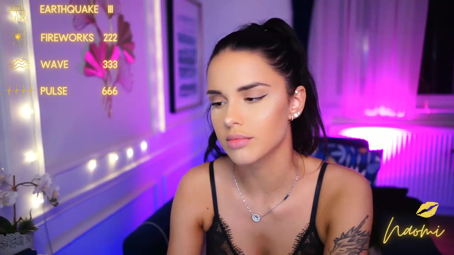 Gallery image thumbnail from cinnabellee's myfreecams stream on, 01/12/2023, 21:56 image 14 of 20