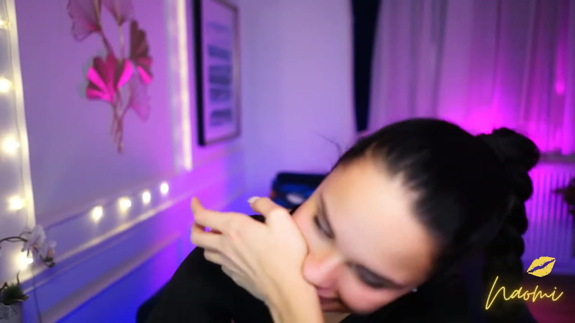 Gallery image thumbnail from cinnabellee's myfreecams stream on, 01/13/2023, 21:17 image 9 of 20