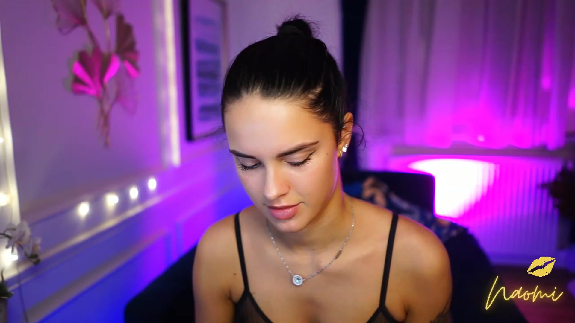 Gallery image thumbnail from cinnabellee's myfreecams stream on, 01/13/2023, 21:17 image 20 of 20