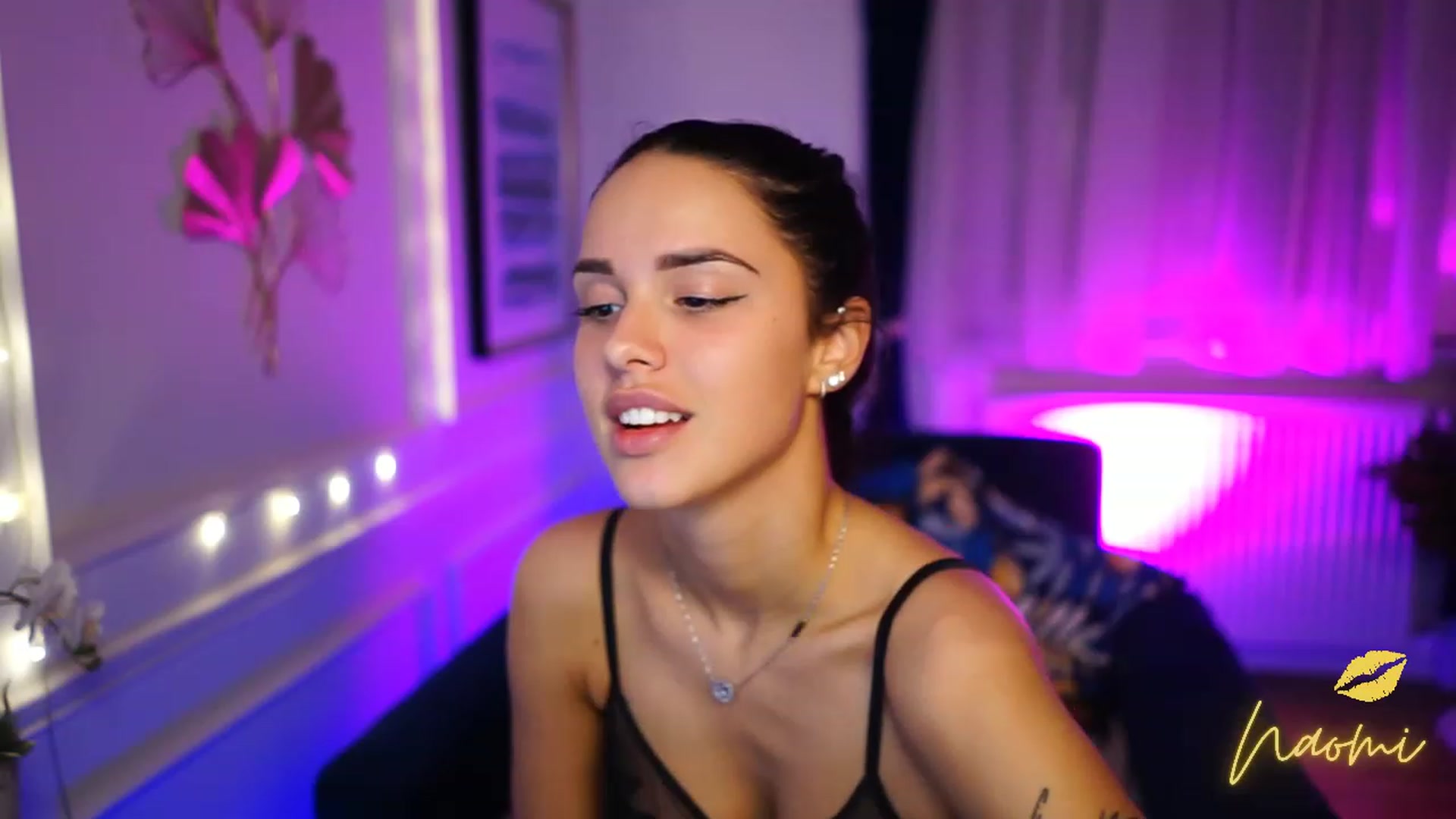 Gallery image thumbnail from cinnabellee's myfreecams stream on, 01/13/2023, 21:55 image 5 of 20