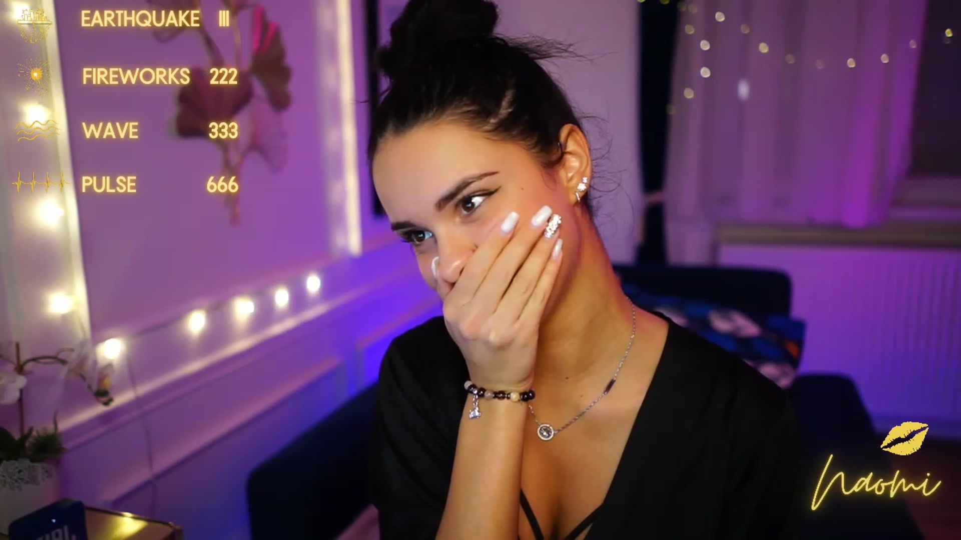 Gallery image thumbnail from cinnabellee's myfreecams stream on, 01/15/2023, 23:43 image 18 of 20