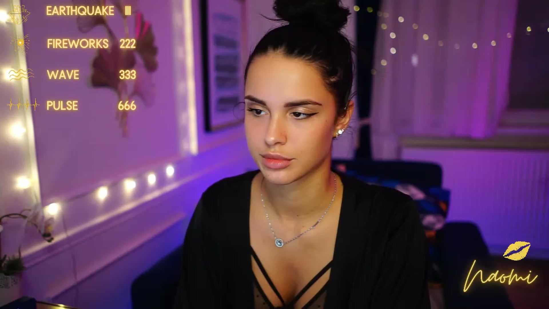 Gallery image thumbnail from cinnabellee's myfreecams stream on, 01/15/2023, 23:43 image 7 of 20