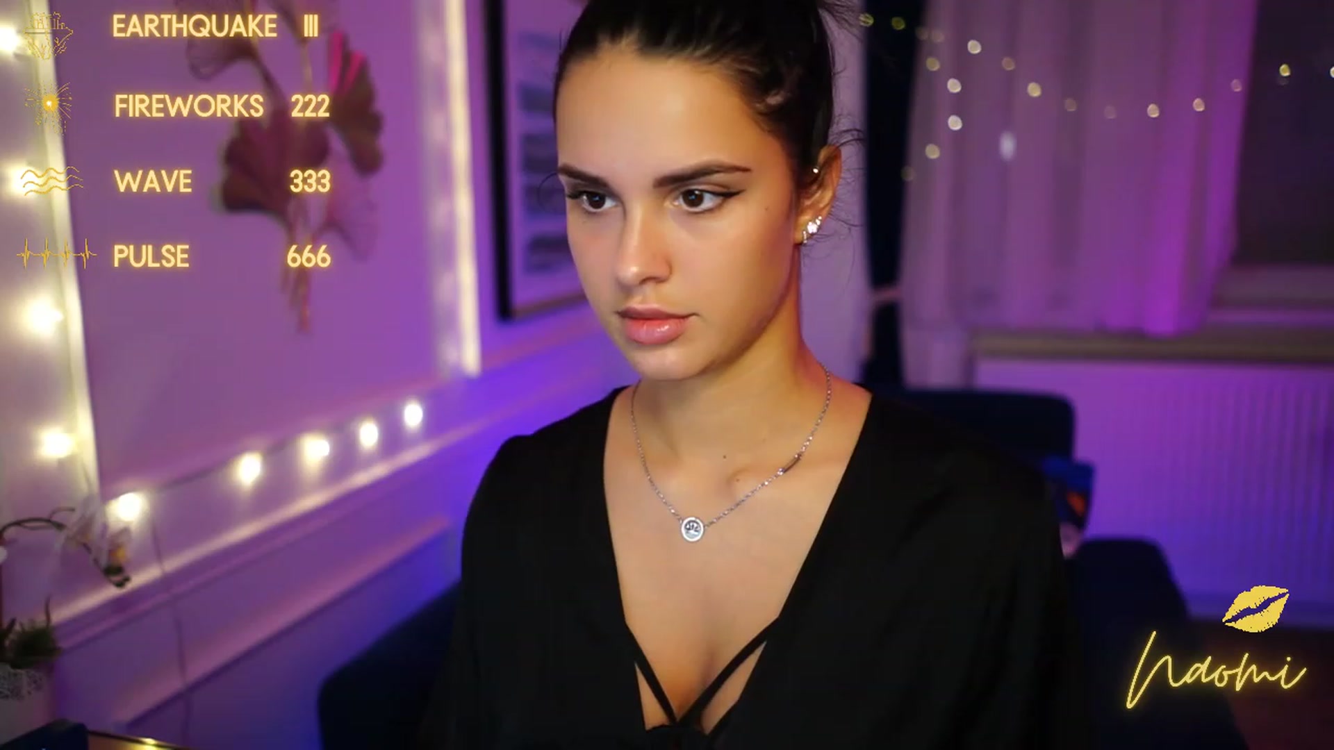 Gallery image thumbnail from cinnabellee's myfreecams stream on, 01/15/2023, 23:43 image 12 of 20
