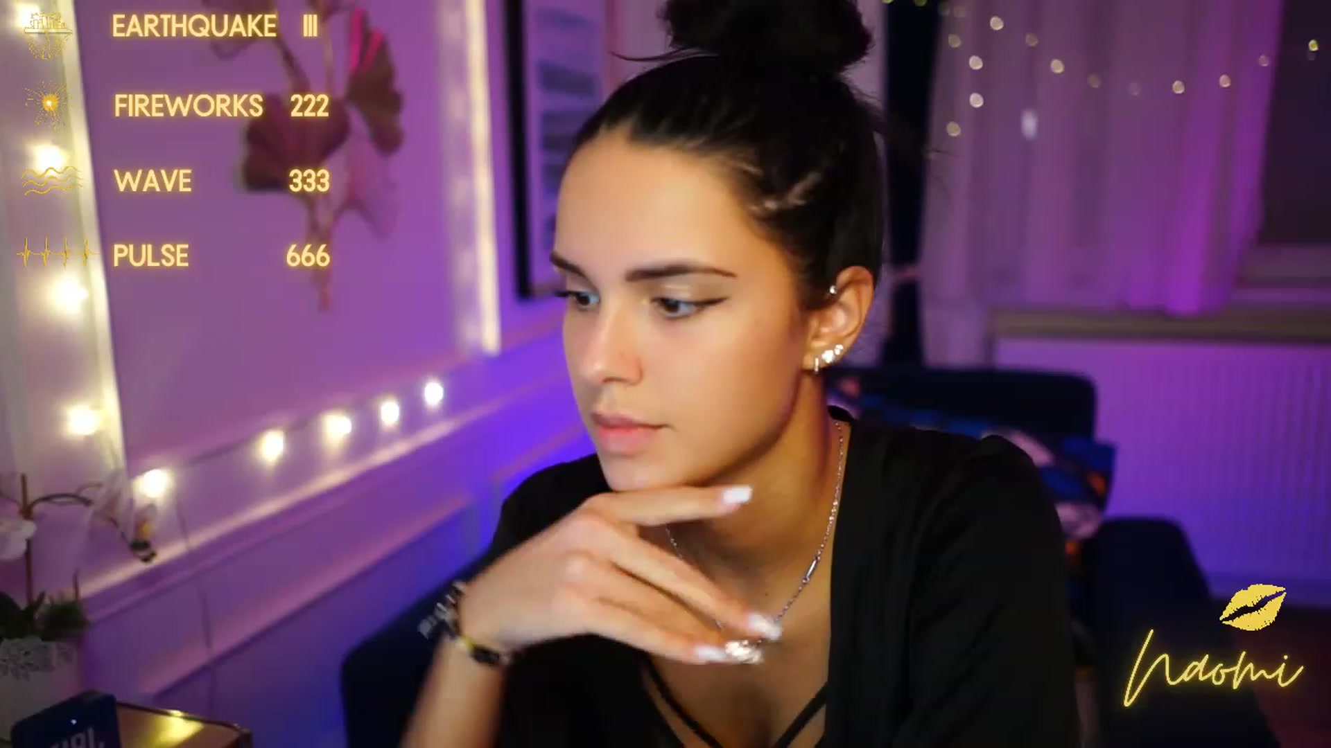 Gallery image thumbnail from cinnabellee's myfreecams stream on, 01/15/2023, 23:43 image 19 of 20