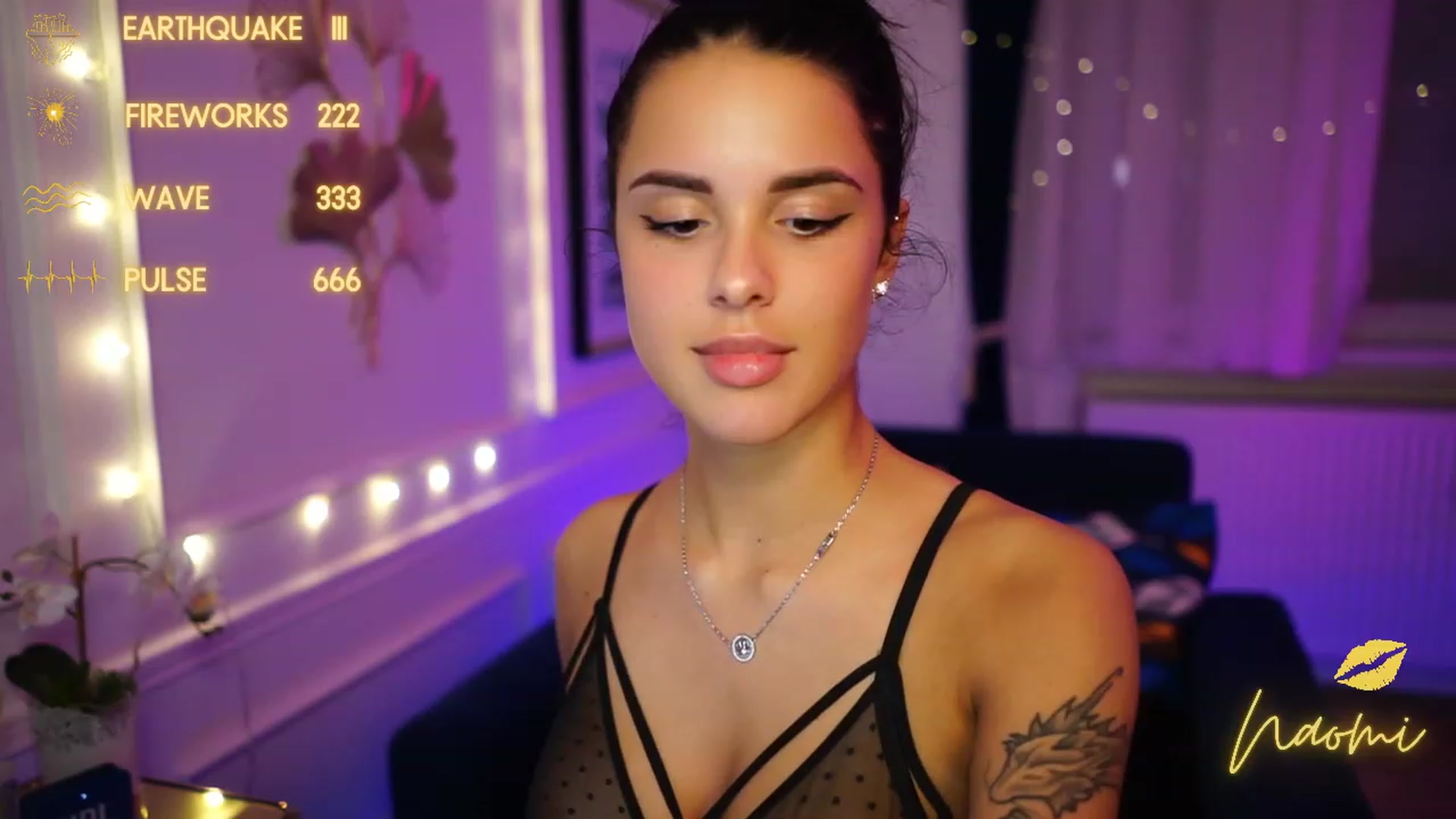 Gallery image thumbnail from cinnabellee's myfreecams stream on, 01/16/2023, 02:25 image 13 of 20