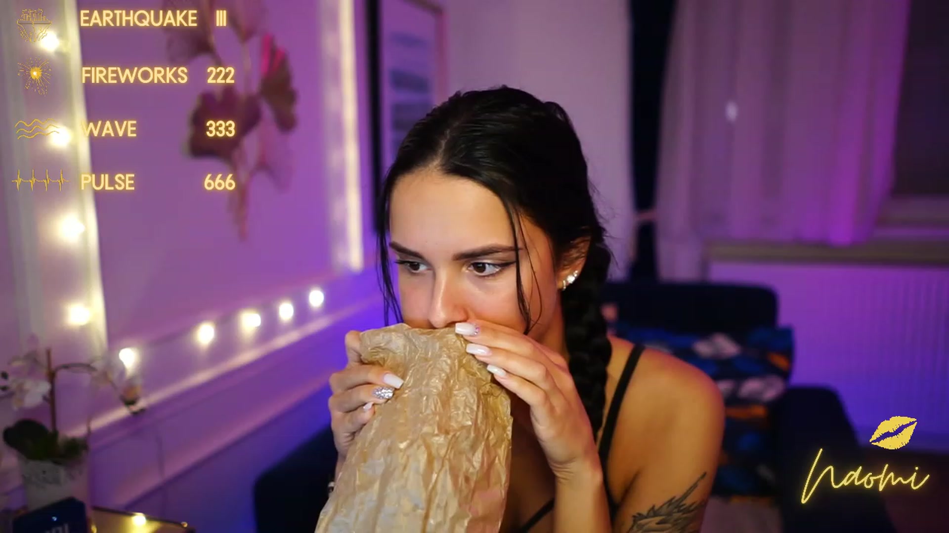Gallery image thumbnail from cinnabellee's myfreecams stream on, 01/16/2023, 02:25 image 20 of 20