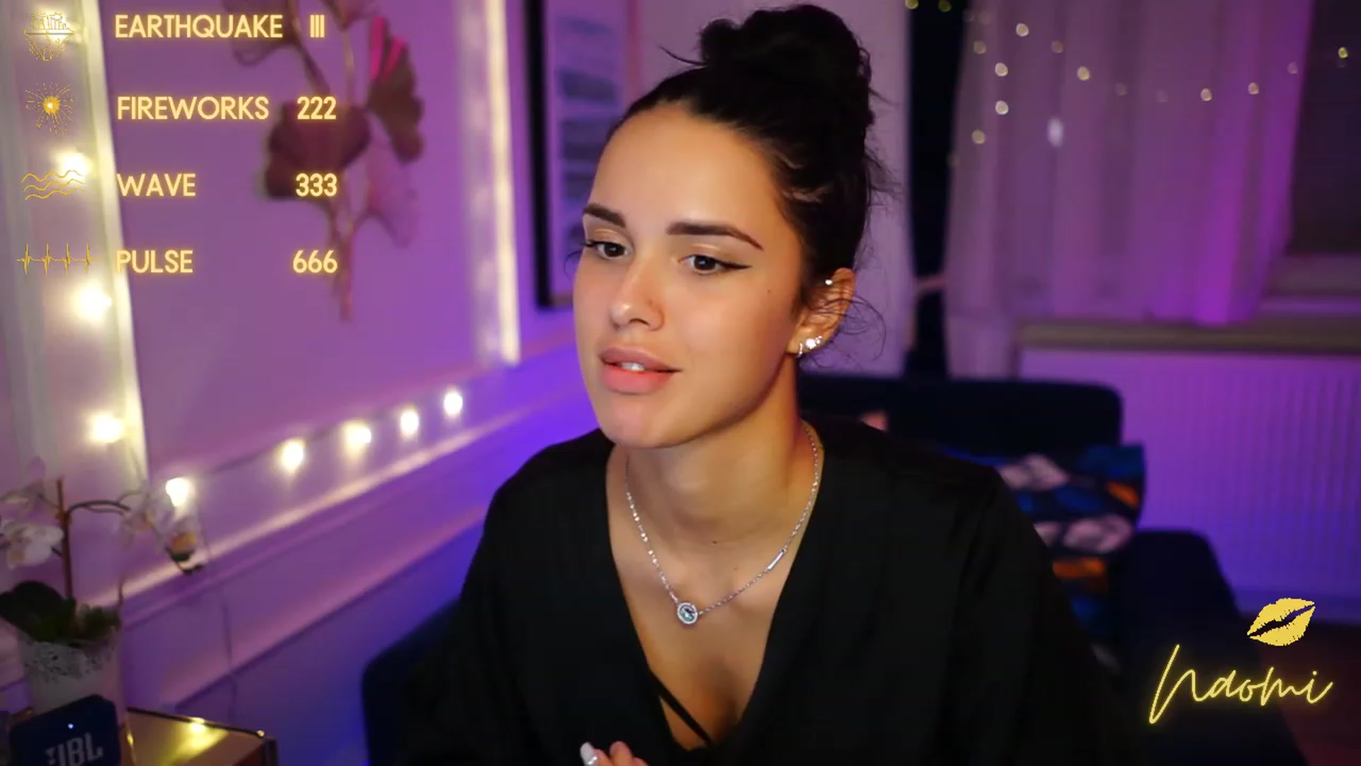 Gallery image thumbnail from cinnabellee's myfreecams stream on, 01/16/2023, 02:25 image 2 of 20