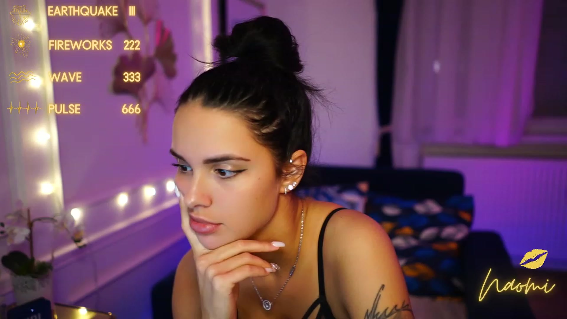 Gallery image thumbnail from cinnabellee's myfreecams stream on, 01/16/2023, 02:25 image 15 of 20