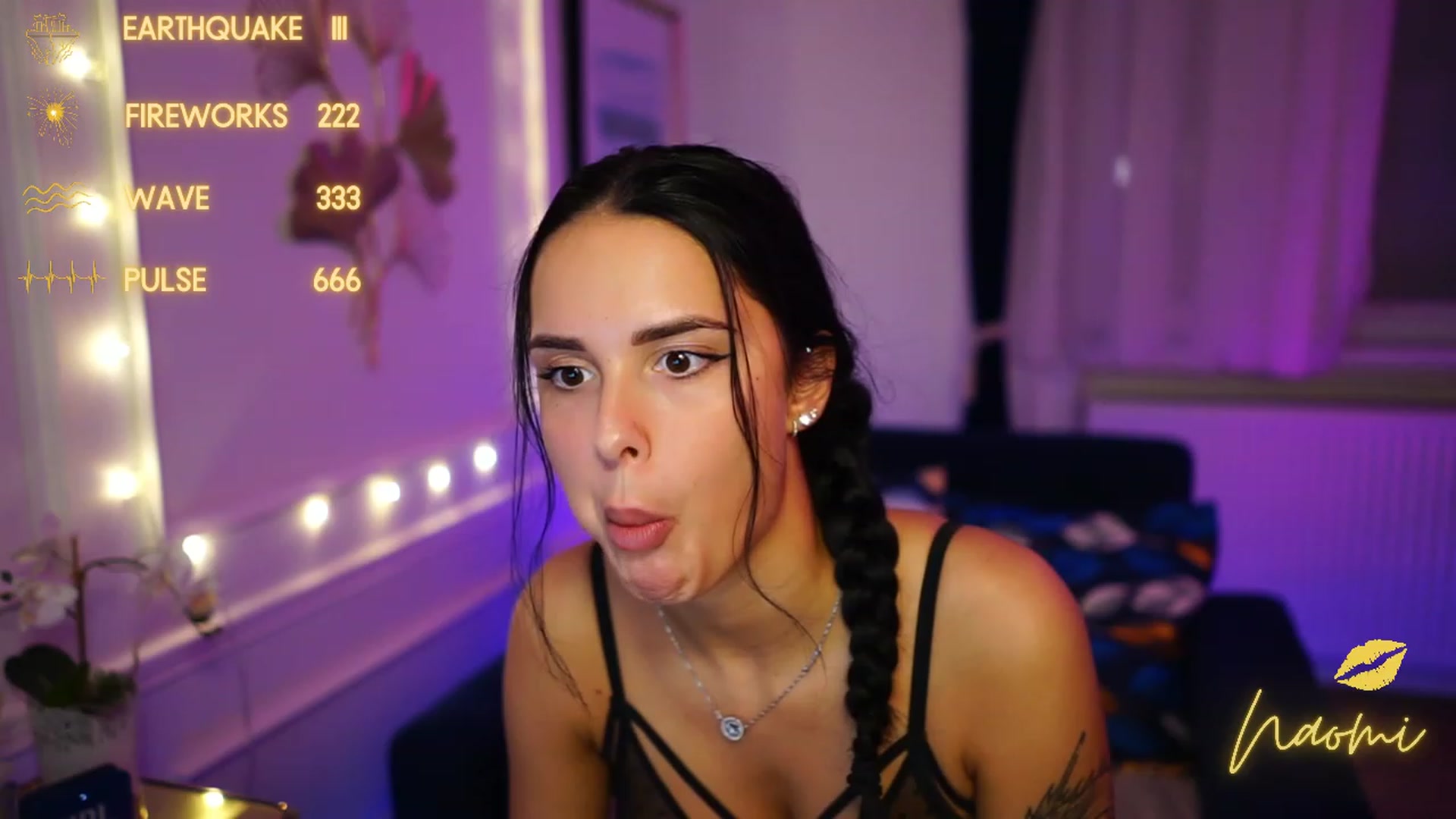 Gallery image thumbnail from cinnabellee's myfreecams stream on, 01/16/2023, 02:25 image 19 of 20