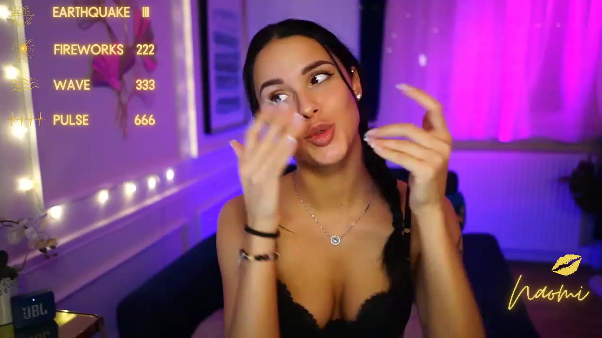 Gallery image thumbnail from cinnabellee's myfreecams stream on, 01/16/2023, 23:15 image 15 of 20
