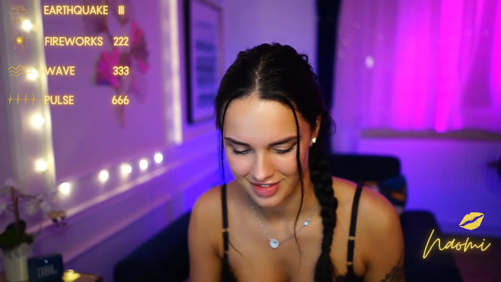 Gallery image thumbnail from cinnabellee's myfreecams stream on, 01/16/2023, 23:15 image 12 of 20