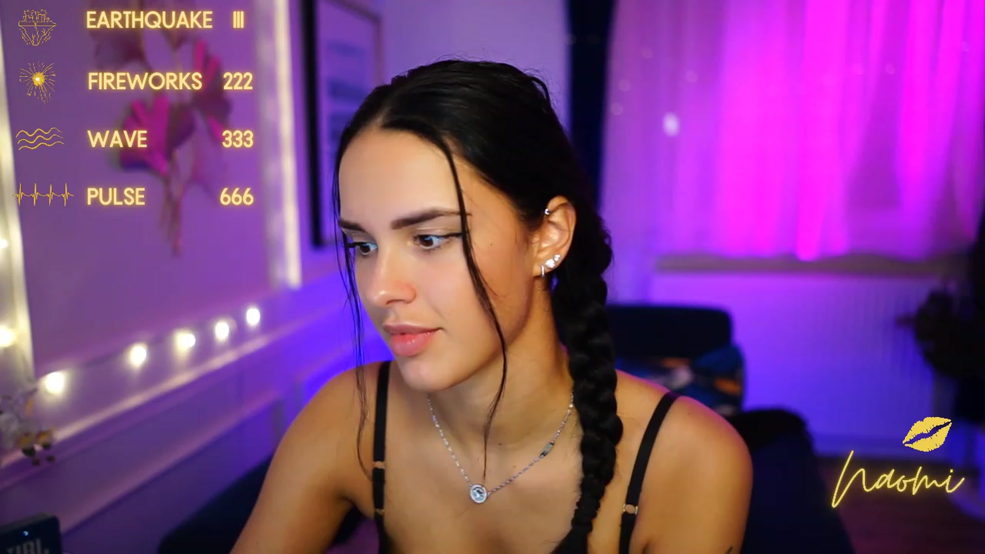 Gallery image thumbnail from cinnabellee's myfreecams stream on, 01/16/2023, 23:15 image 7 of 20