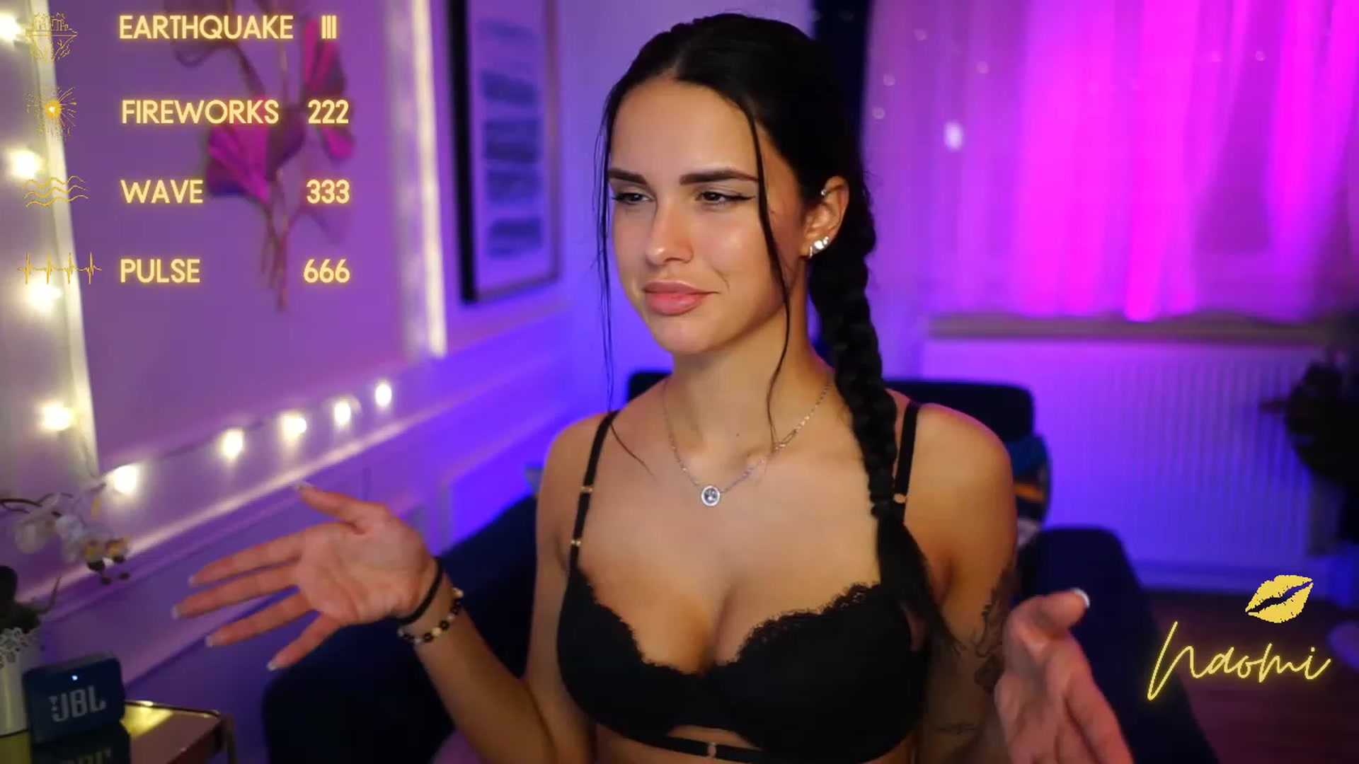 Gallery image thumbnail from cinnabellee's myfreecams stream on, 01/16/2023, 23:15 image 13 of 20