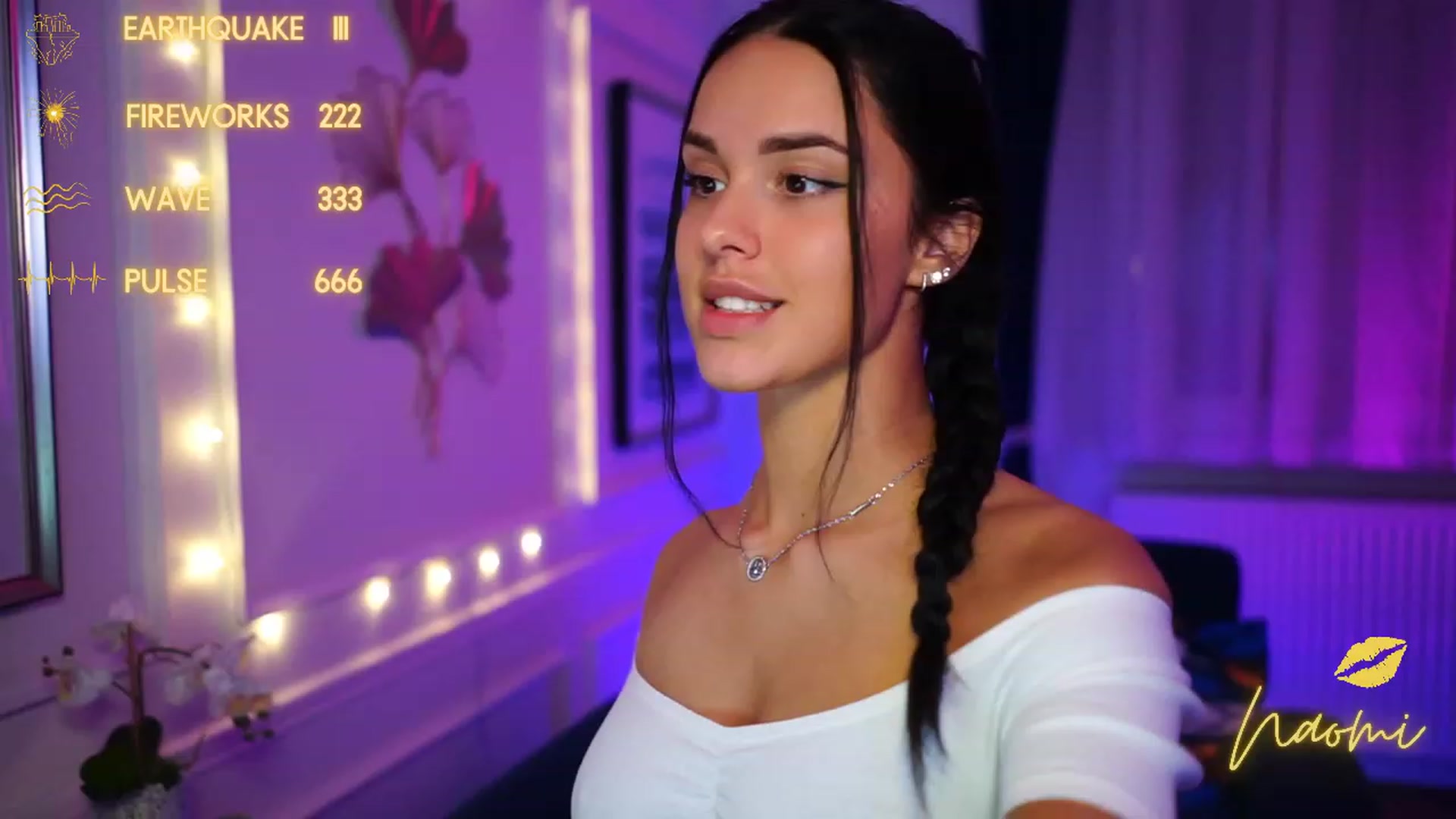 Gallery image thumbnail from cinnabellee's myfreecams stream on, 01/17/2023, 23:19 image 2 of 20