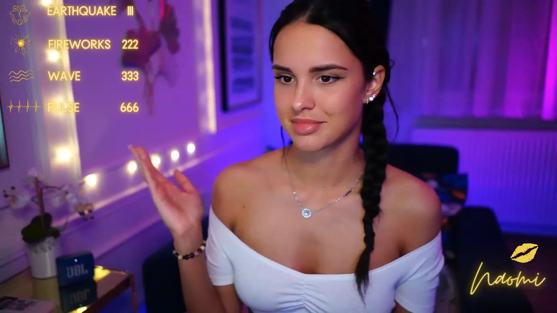 Gallery image thumbnail from cinnabellee's myfreecams stream on, 01/17/2023, 23:19 image 20 of 20