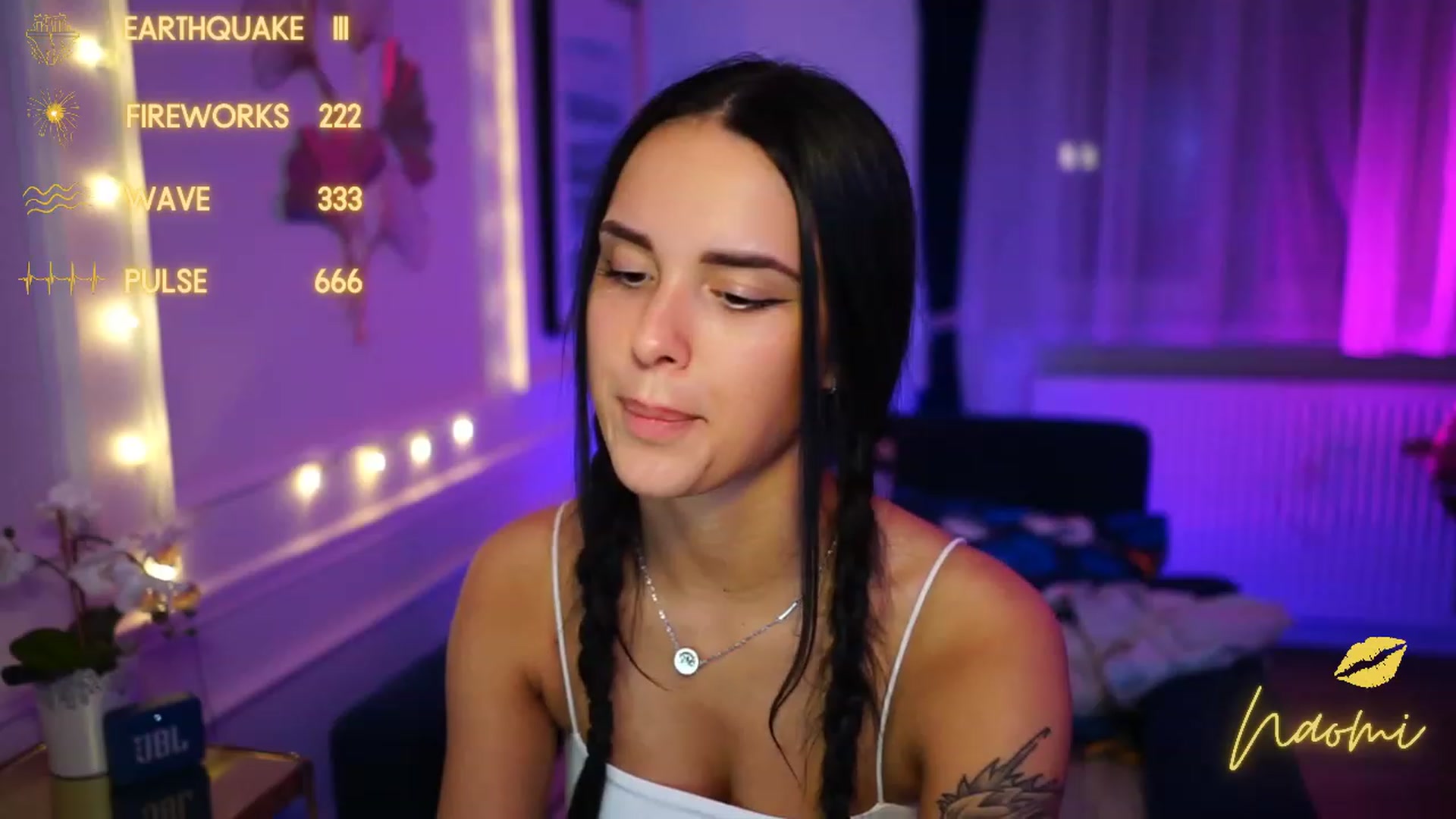 Gallery image thumbnail from cinnabellee's myfreecams stream on, 01/18/2023, 21:18 image 13 of 20