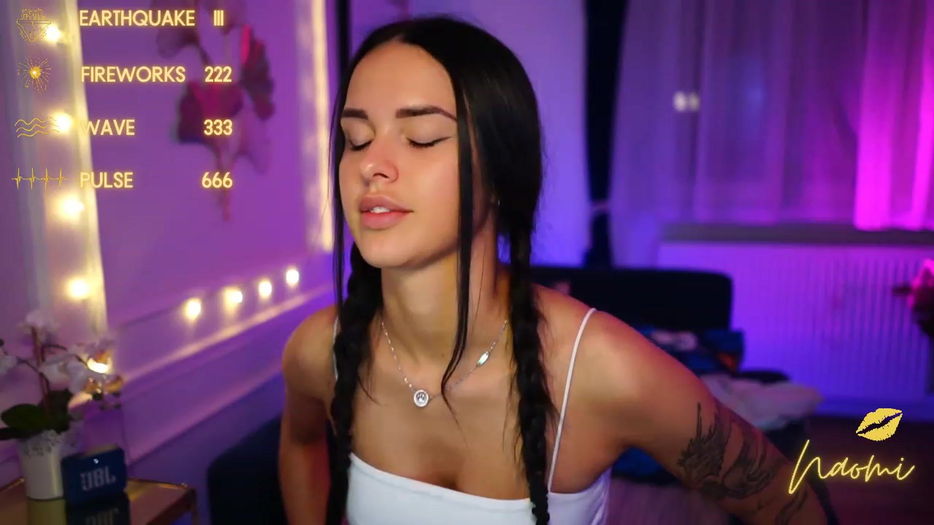 Gallery image thumbnail from cinnabellee's myfreecams stream on, 01/18/2023, 21:18 image 11 of 20