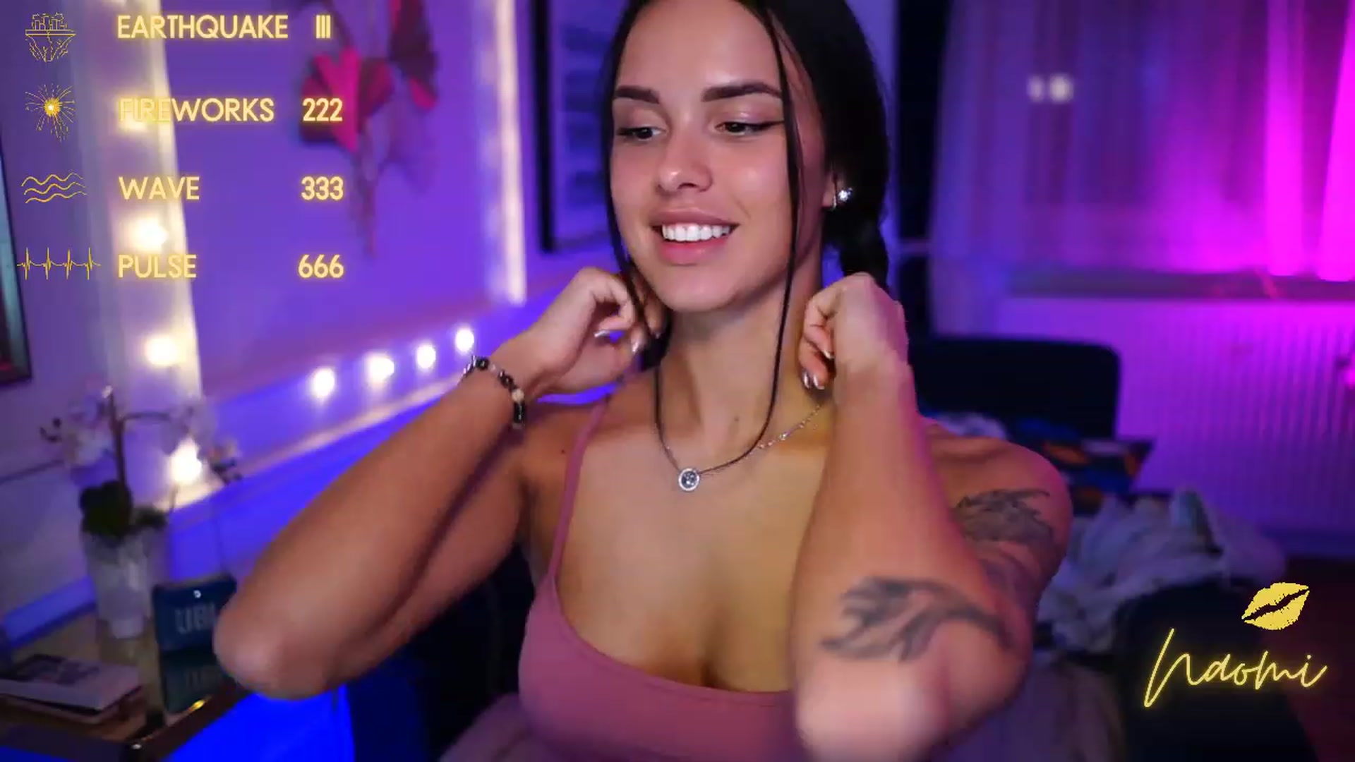 Gallery image thumbnail from cinnabellee's myfreecams stream on, 01/20/2023, 23:54 image 11 of 20