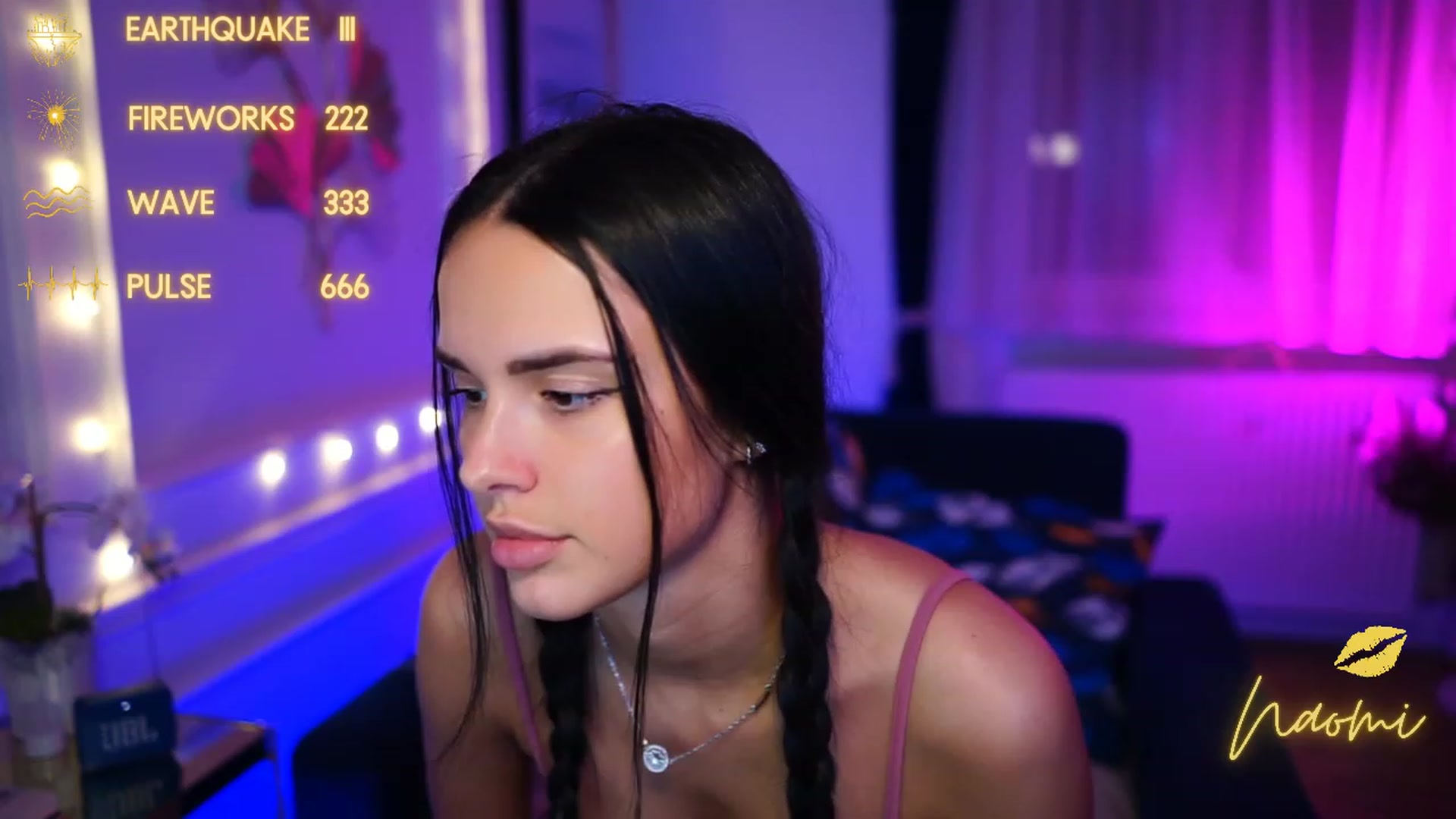 Gallery image thumbnail from cinnabellee's myfreecams stream on, 01/20/2023, 23:54 image 2 of 20