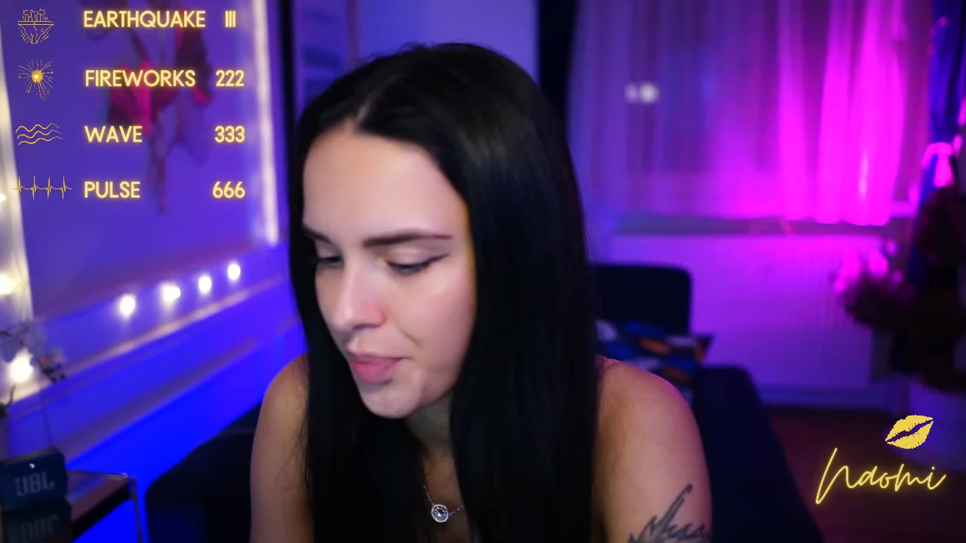 Gallery image thumbnail from cinnabellee's myfreecams stream on, 01/21/2023, 01:44 image 10 of 20