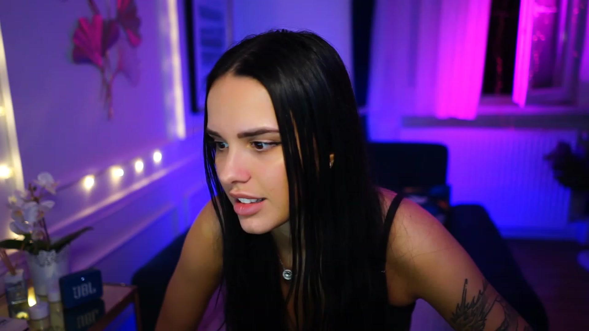 Gallery image thumbnail from cinnabellee's myfreecams stream on, 01/26/2023, 03:06 image 20 of 20