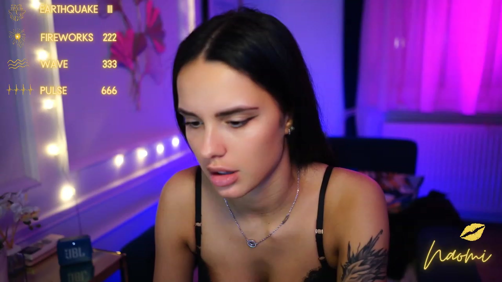 Gallery image thumbnail from cinnabellee's myfreecams stream on, 01/31/2023, 24:10 image 13 of 20