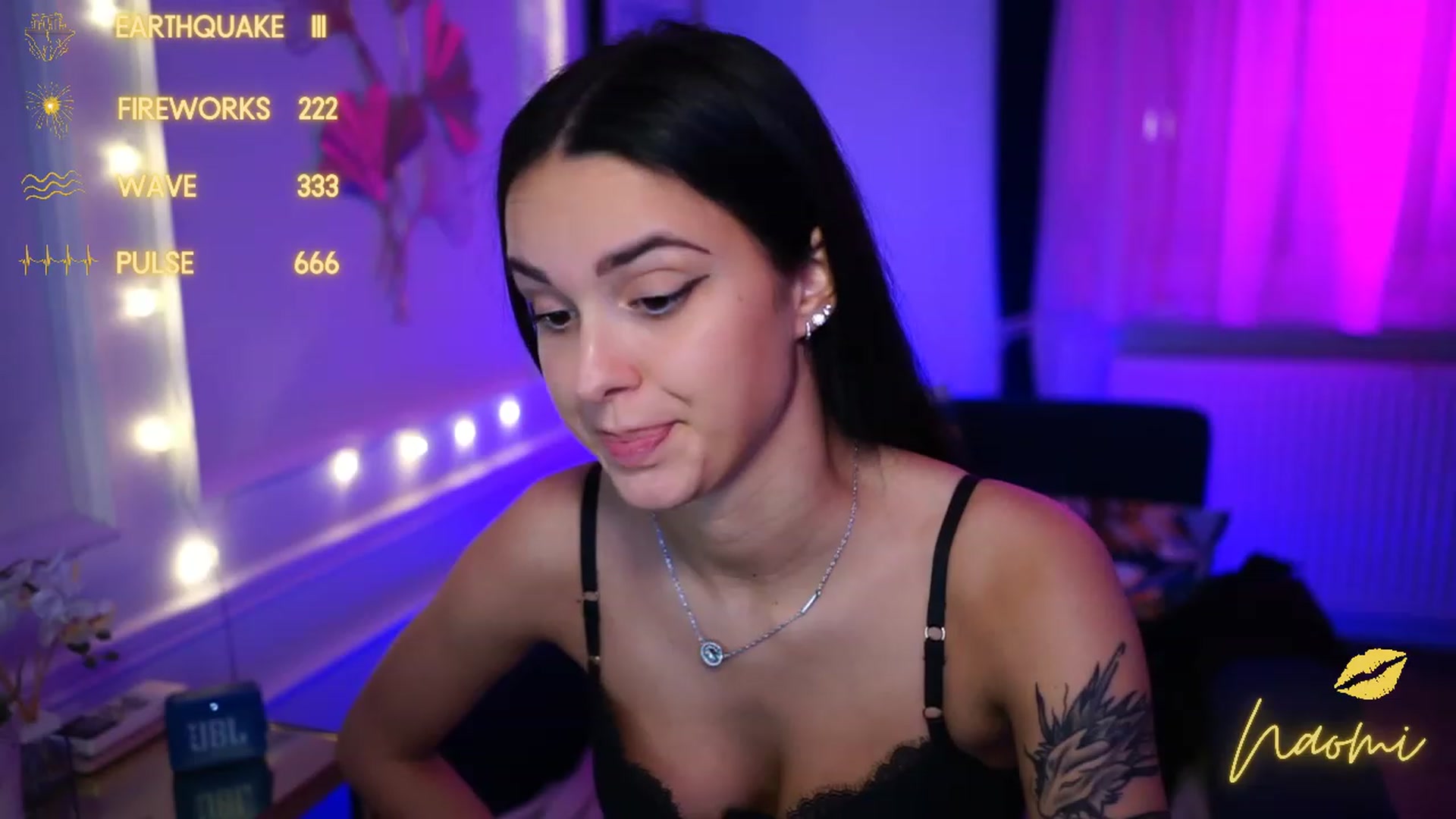 Gallery image thumbnail from cinnabellee's myfreecams stream on, 01/31/2023, 24:10 image 11 of 20