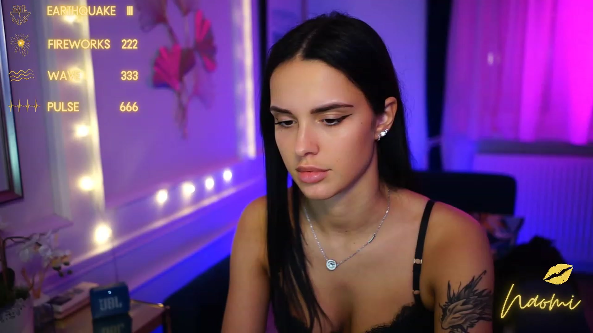 Gallery image thumbnail from cinnabellee's myfreecams stream on, 01/31/2023, 24:10 image 7 of 20