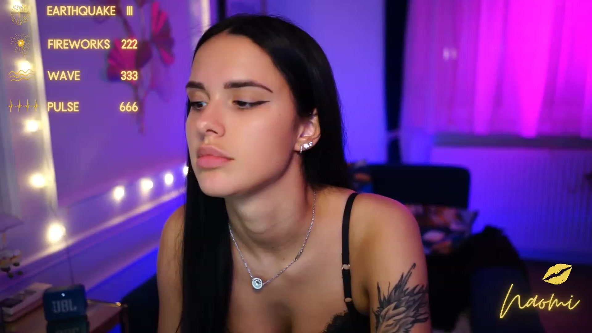 Gallery image thumbnail from cinnabellee's myfreecams stream on, 01/31/2023, 24:10 image 18 of 20
