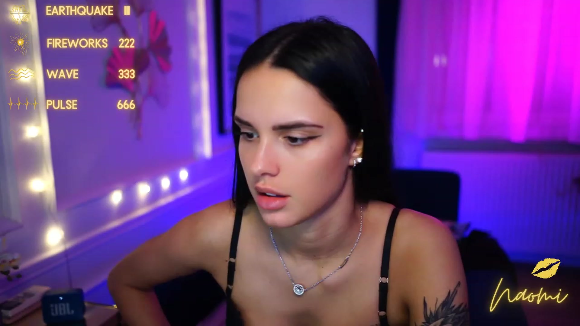 Gallery image thumbnail from cinnabellee's myfreecams stream on, 01/31/2023, 02:27 image 6 of 20