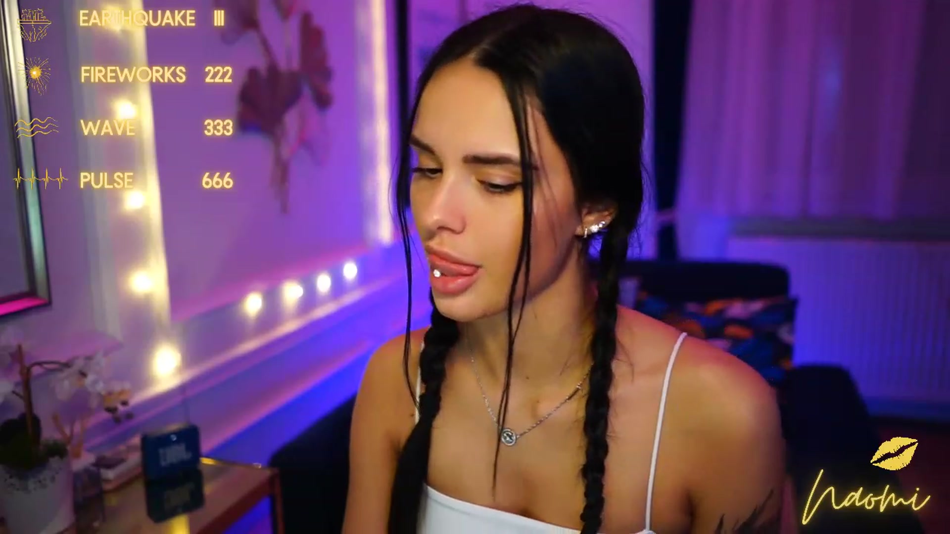 Gallery image thumbnail from cinnabellee's myfreecams stream on, 02/01/2023, 02:36 image 14 of 20