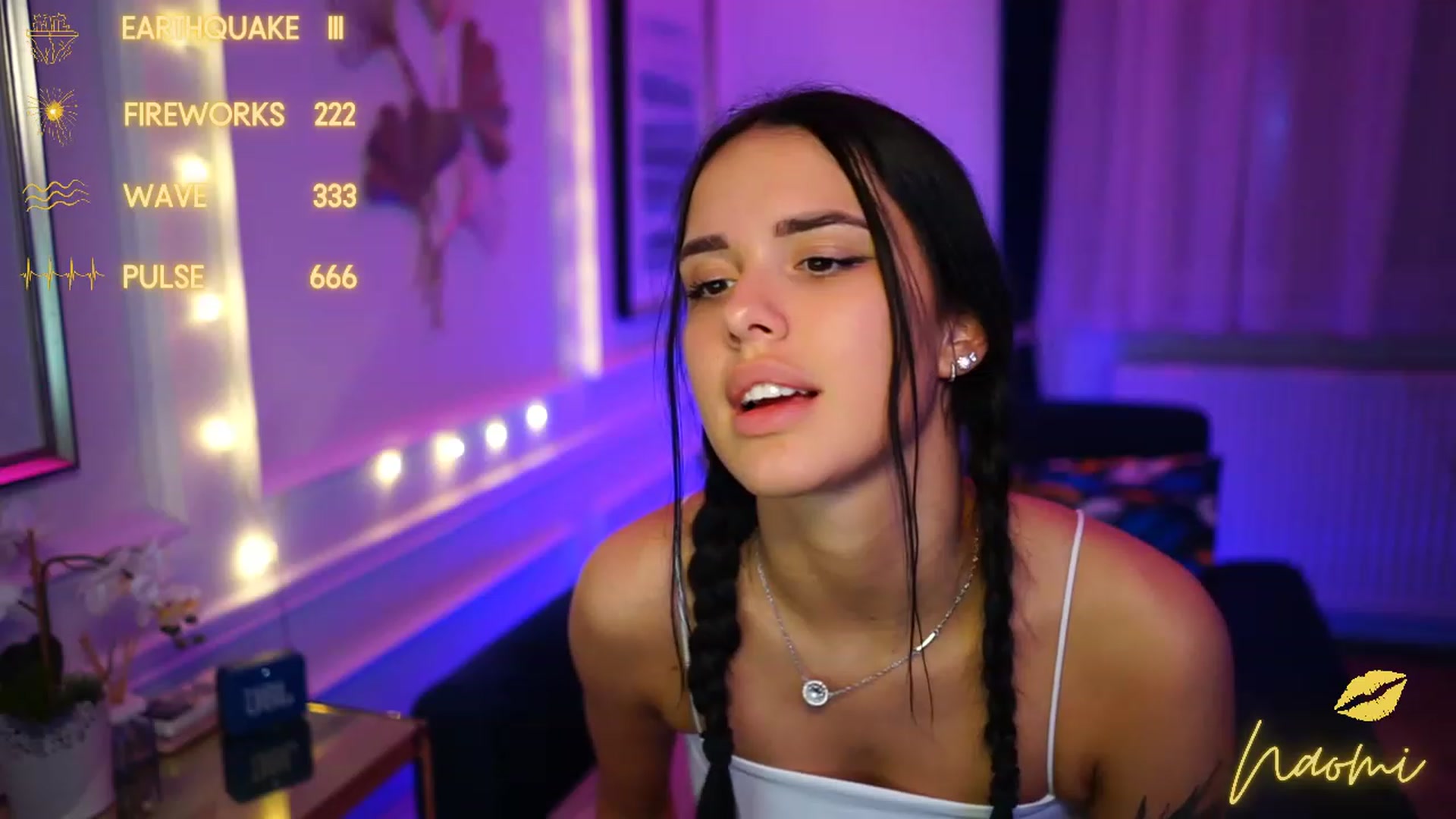 Gallery image thumbnail from cinnabellee's myfreecams stream on, 02/01/2023, 02:36 image 8 of 20