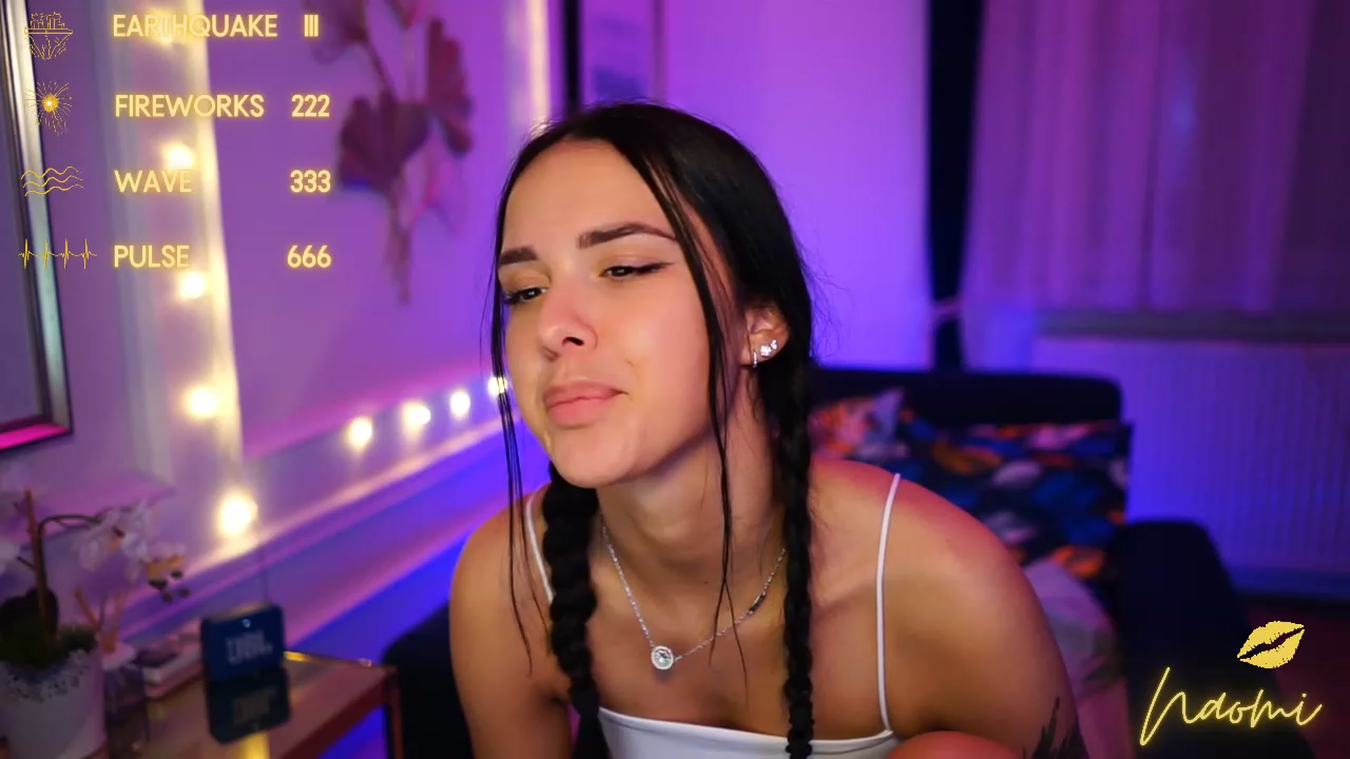 Gallery image thumbnail from cinnabellee's myfreecams stream on, 02/01/2023, 02:36 image 9 of 20