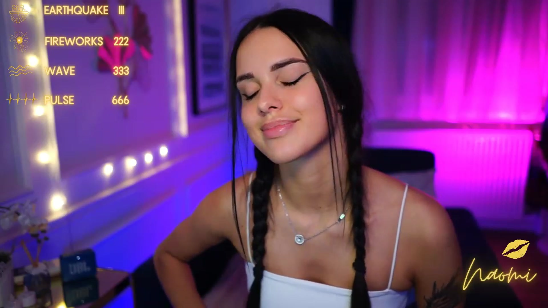 Gallery image thumbnail from cinnabellee's myfreecams stream on, 02/04/2023, 20:17 image 10 of 20