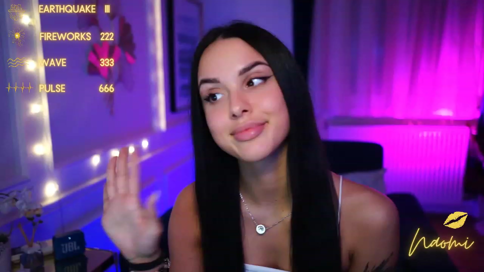Gallery image thumbnail from cinnabellee's myfreecams stream on, 02/04/2023, 21:57 image 5 of 20