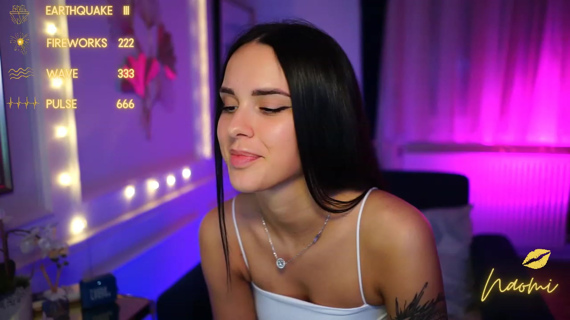 Gallery image thumbnail from cinnabellee's myfreecams stream on, 02/04/2023, 21:57 image 19 of 20