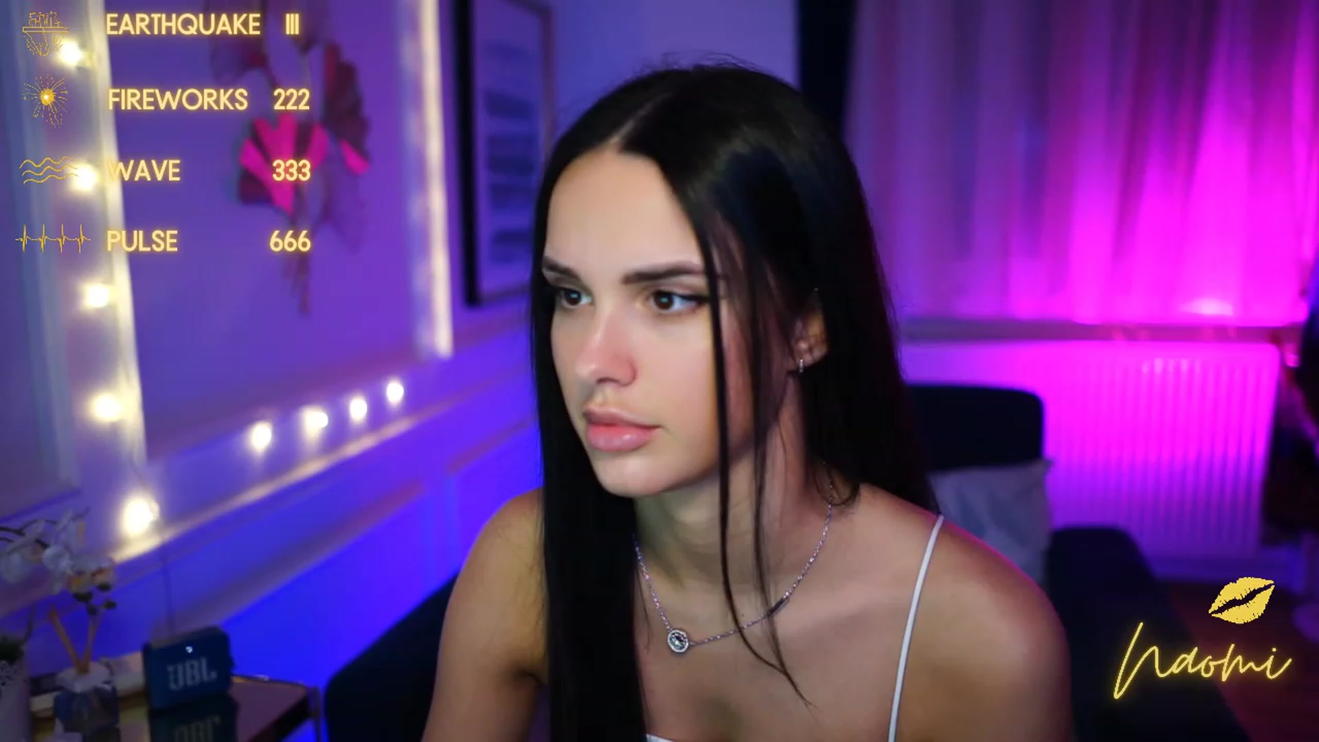 Gallery image thumbnail from cinnabellee's myfreecams stream on, 02/04/2023, 21:57 image 8 of 20