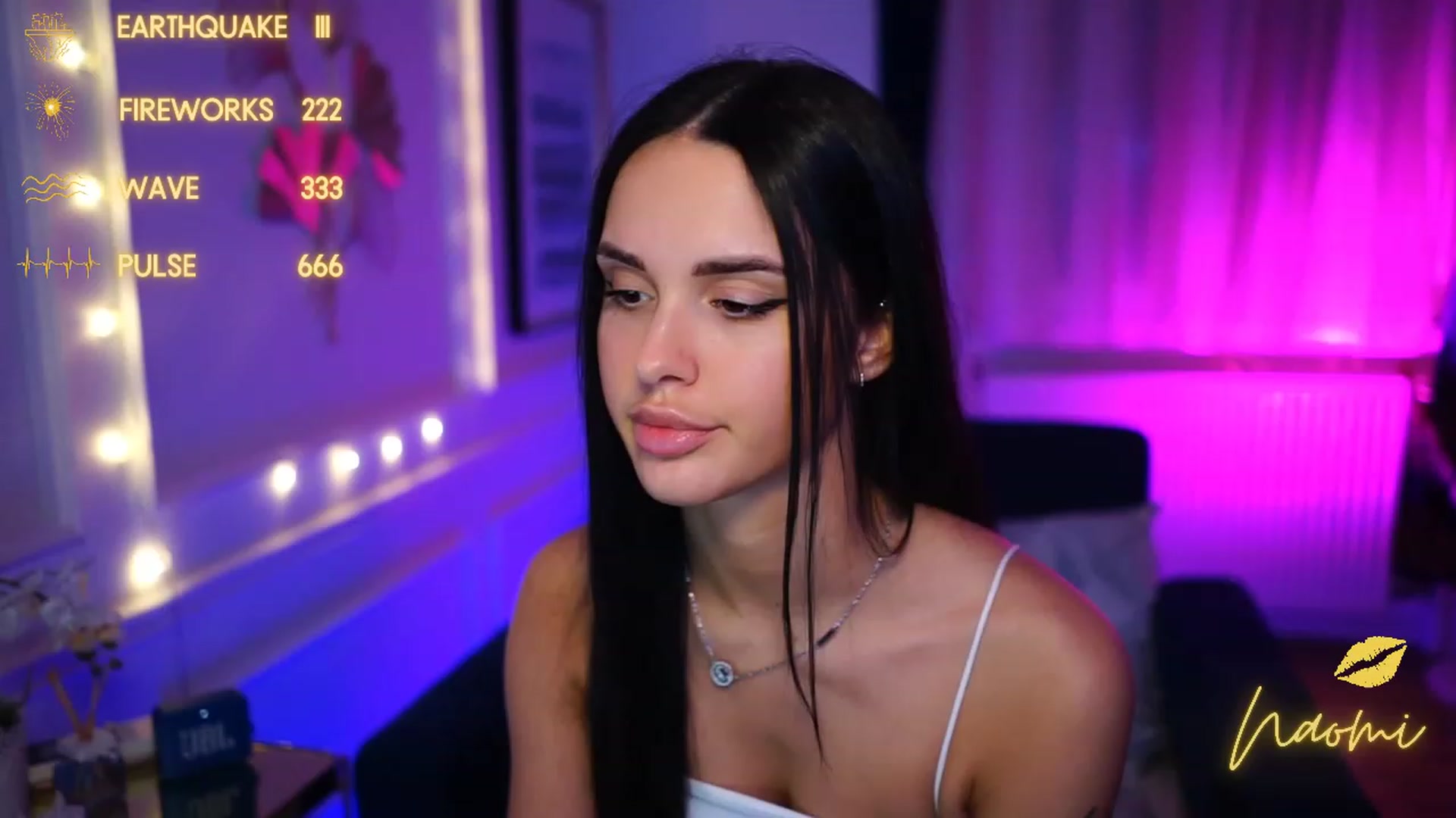 Gallery image thumbnail from cinnabellee's myfreecams stream on, 02/04/2023, 21:57 image 10 of 20