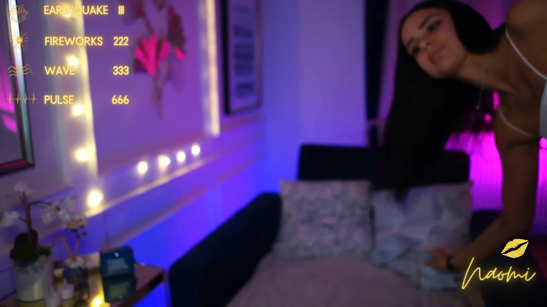 Gallery image thumbnail from cinnabellee's myfreecams stream on, 02/04/2023, 22:43 image 8 of 20