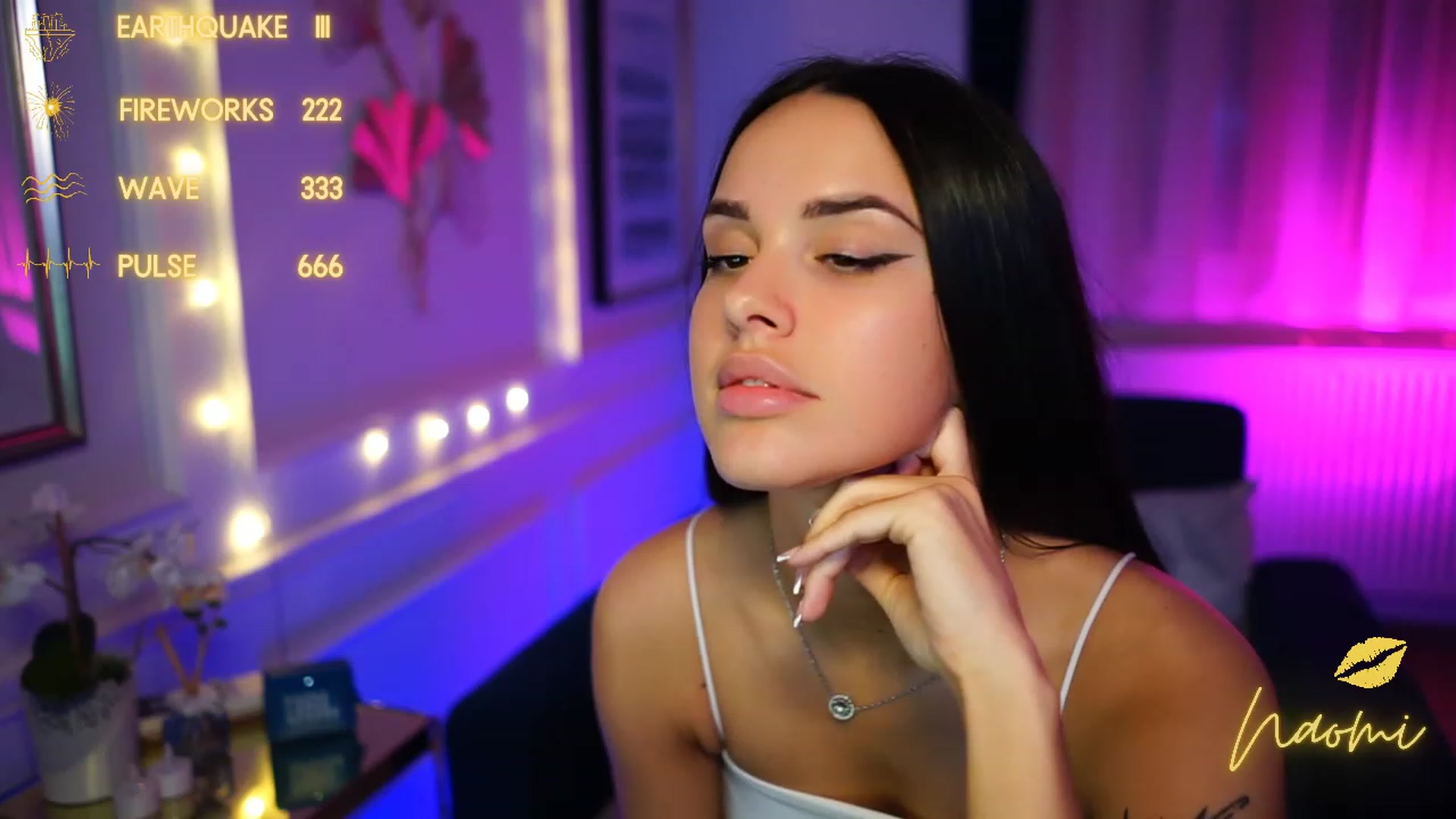 Gallery image thumbnail from cinnabellee's myfreecams stream on, 02/04/2023, 22:43 image 11 of 20