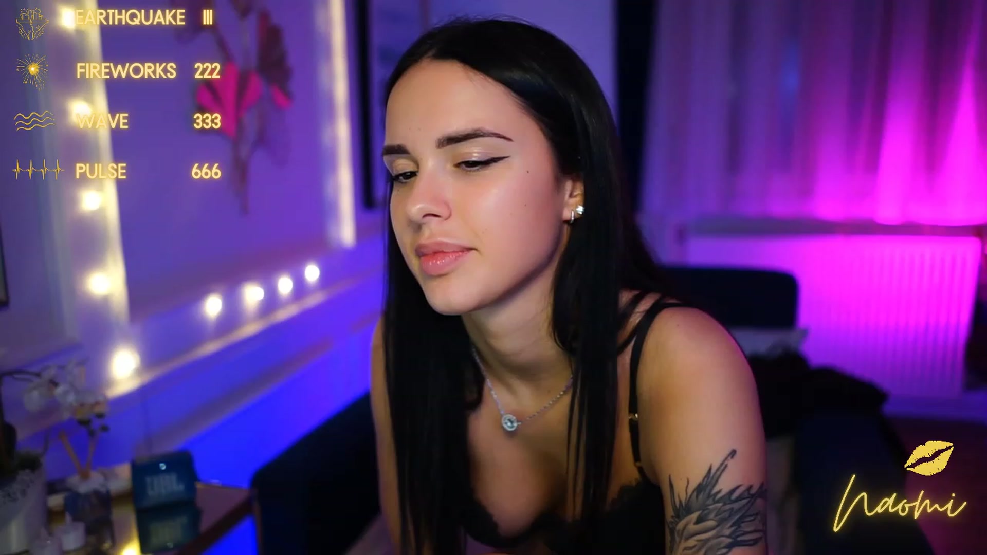 Gallery image thumbnail from cinnabellee's myfreecams stream on, 02/05/2023, 19:13 image 5 of 20