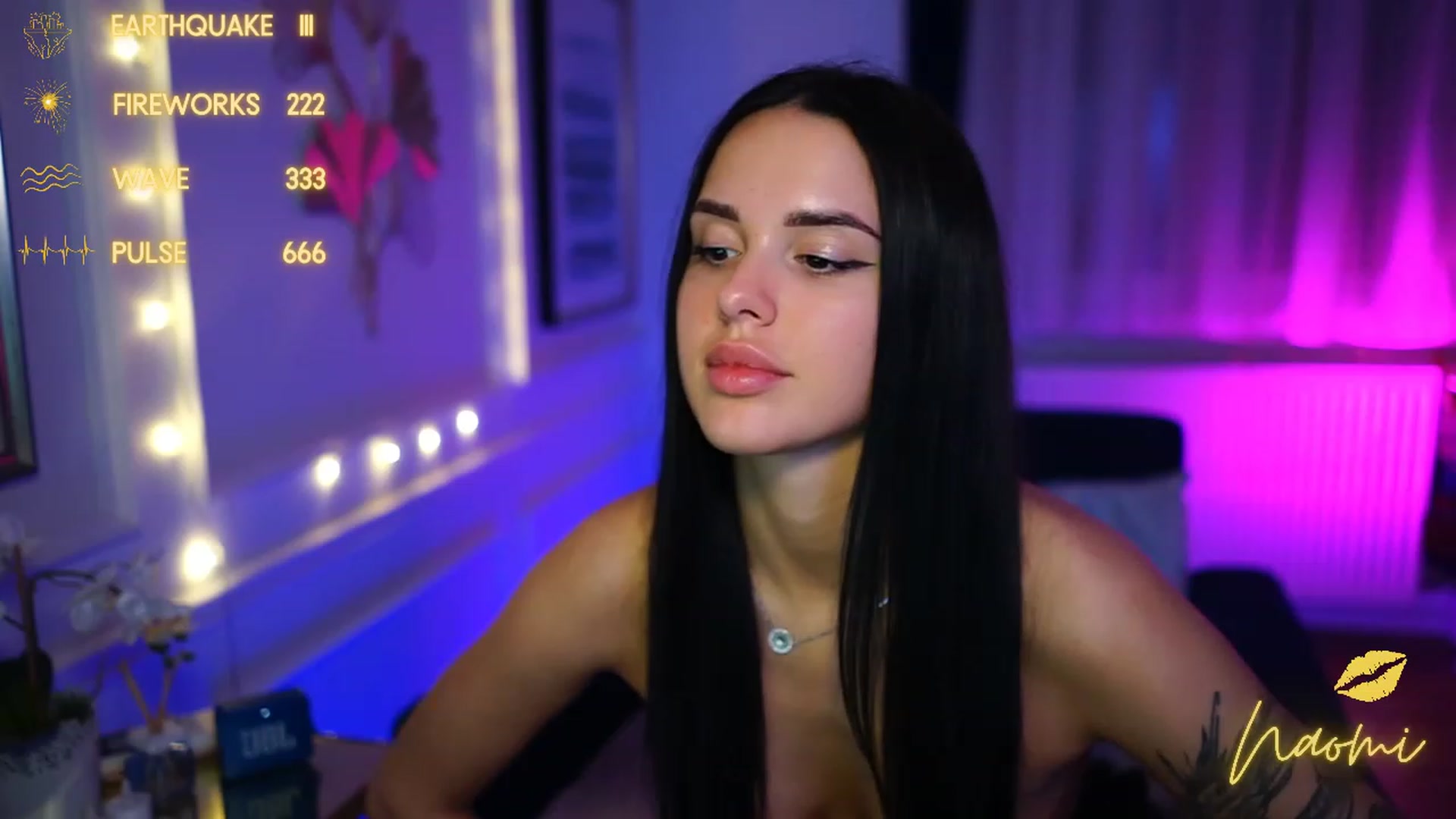 Gallery image thumbnail from cinnabellee's myfreecams stream on, 02/05/2023, 22:11 image 17 of 20