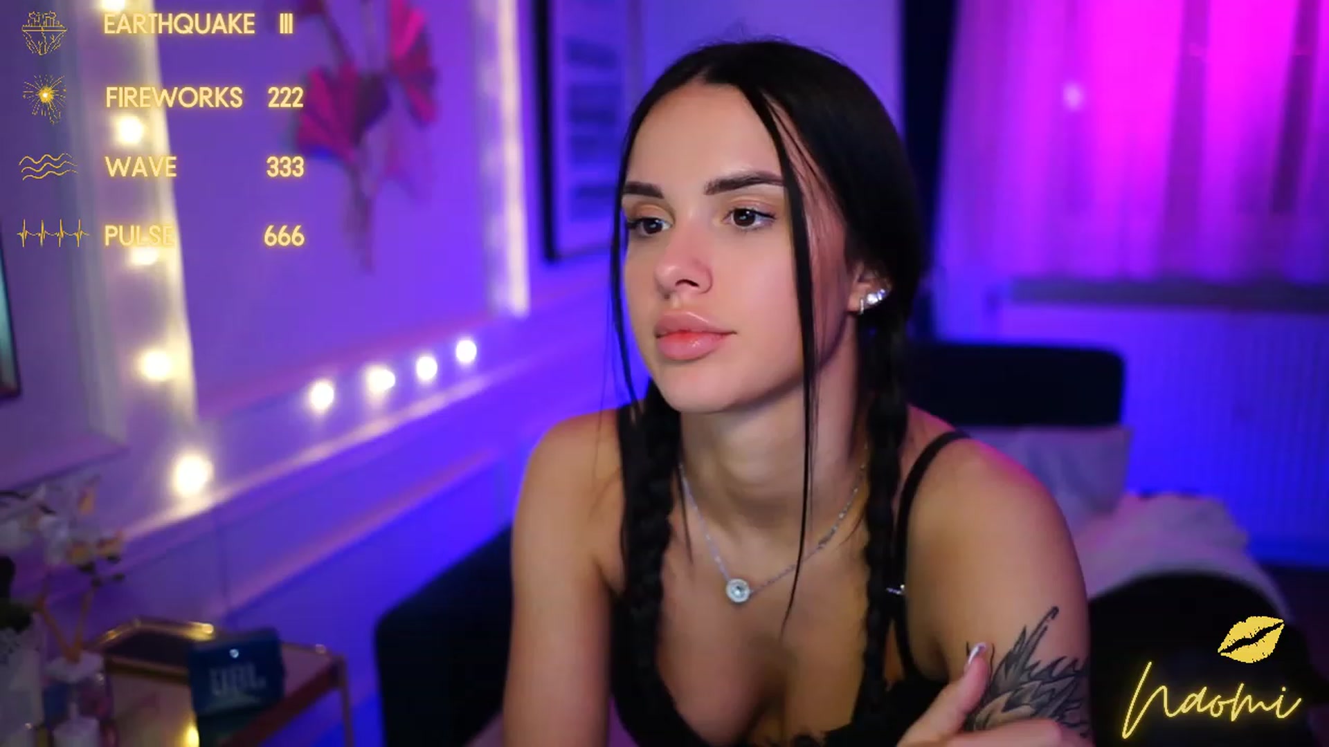 Gallery image thumbnail from cinnabellee's myfreecams stream on, 02/06/2023, 21:53 image 9 of 20