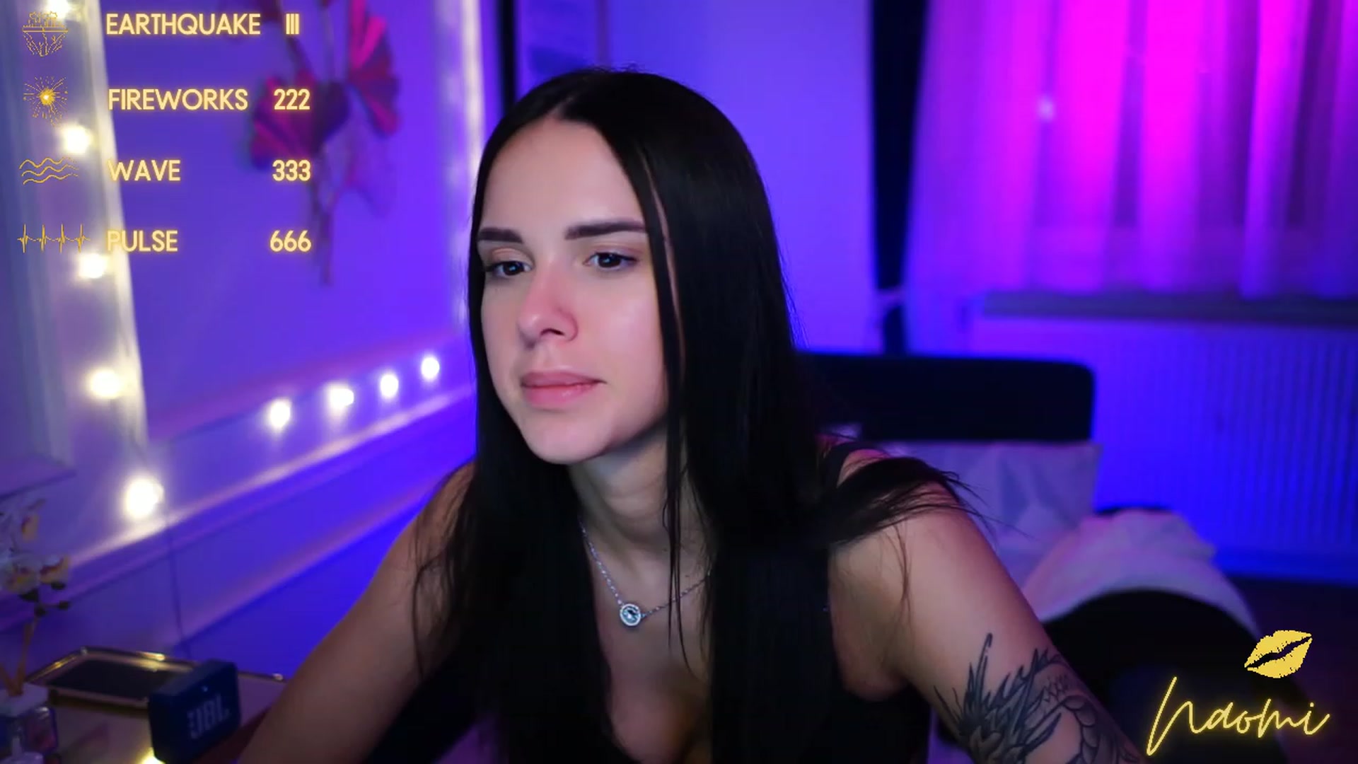 Gallery image thumbnail from cinnabellee's myfreecams stream on, 02/06/2023, 22:42 image 2 of 20